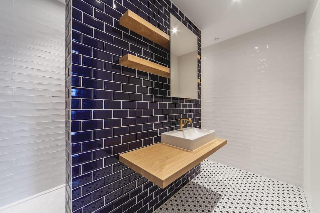 New Luxury 2 Bed