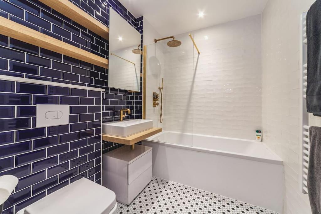 New Luxury 2 Bed Apartment