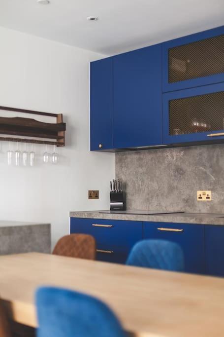 New Luxury 2 Bed Apartment *